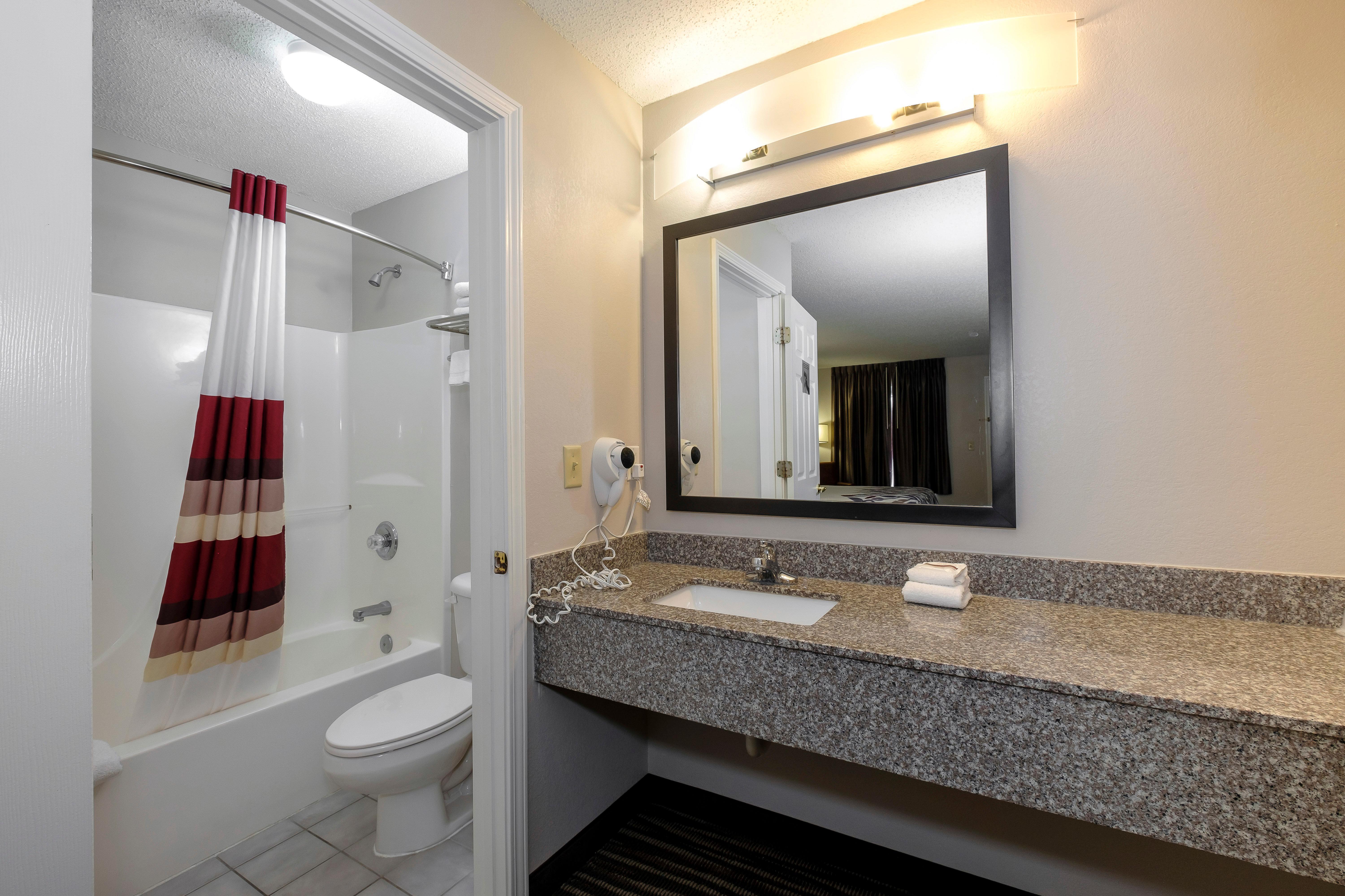 Red Roof Inn Defuniak Springs Extérieur photo